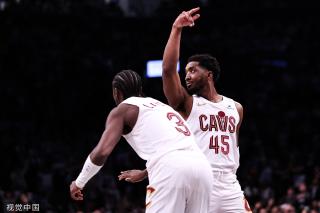 样一名具有 样一名具有