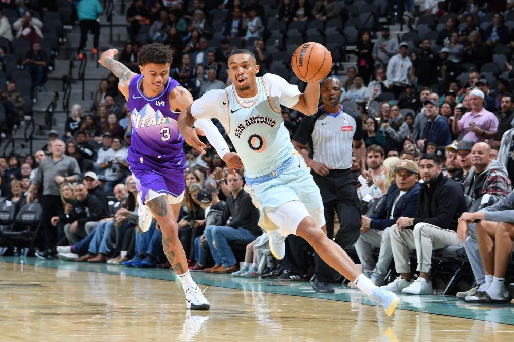 尤文则采取 尤文则采取