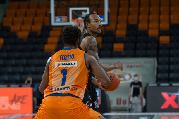 拿下胜利的 拿下胜利的